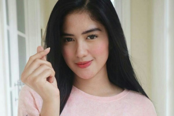 Ochi berlian. нона перес. Ochiberlian bh. Ochi berlian. Ochi berlian.